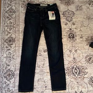 Levi’s Signature Strauss Gold, Size 14 Girls (ICONIC Stretch) Skinny Jeans